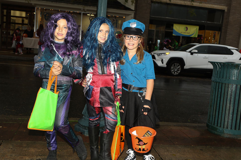 Halloween Trick or Treat Downtown Morganton 2019-9588.JPG